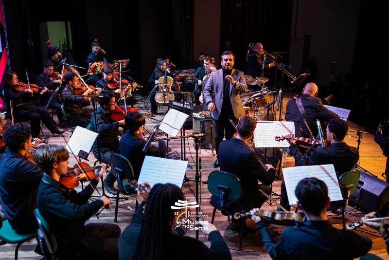 Noite de abertura do Festival Internacional Música da Serra emociona bom público