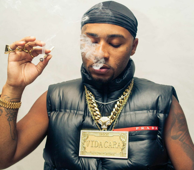 Orochi deu o cano no público lageano