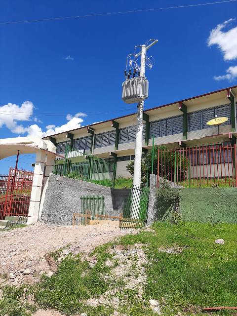 Aparelhos de ar condicionado nas 44 escolas, diz Coordenador da Educação