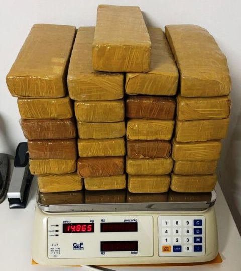 Gol trazia 15 kg de erva vindas da Capital