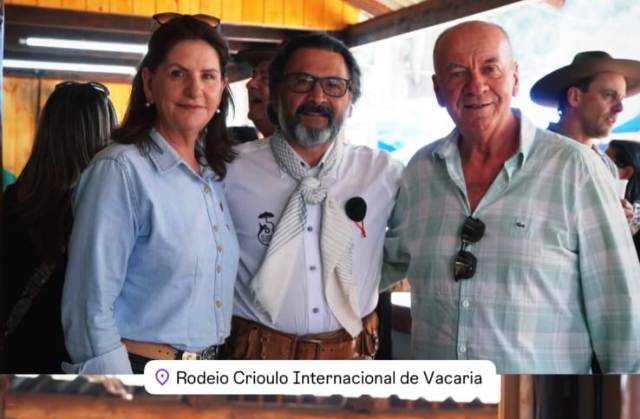 Navalhadas do Barão no Rodeio Internacional da Vacaria